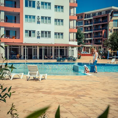 Riviera מלון
