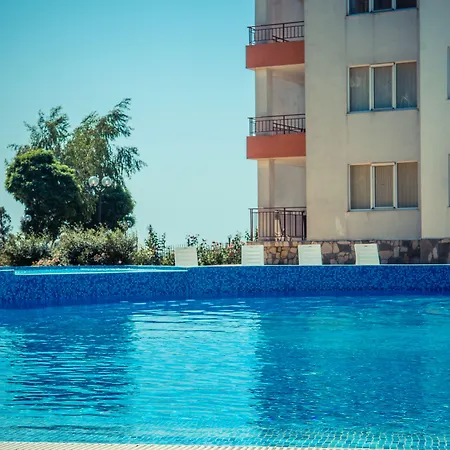 Riviera מלון 4*