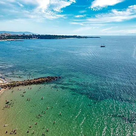 Riviera מלון 4*