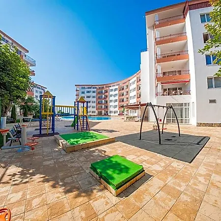 Riviera מלון