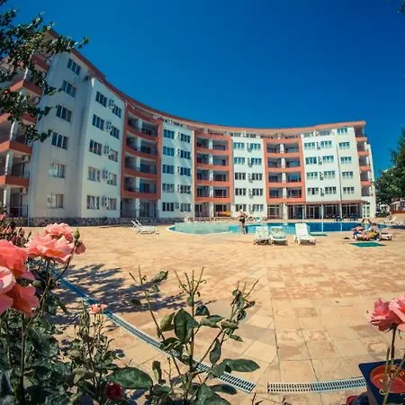 Riviera מלון