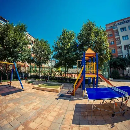 מלון Riviera 4*