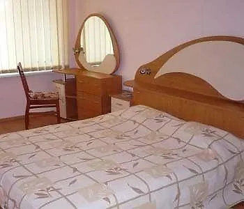 Хотел Riviera Равда