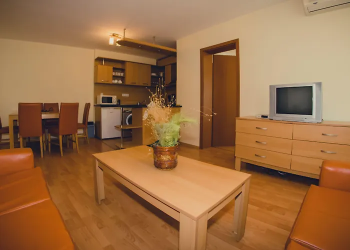 Riviera Хотел Равда