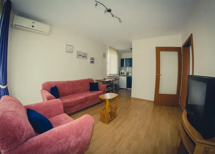 Хотел Riviera 4*