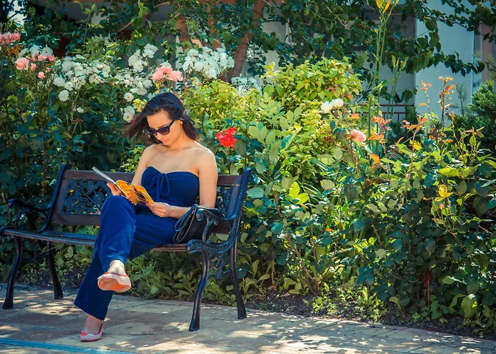 Riviera Хотел 4*