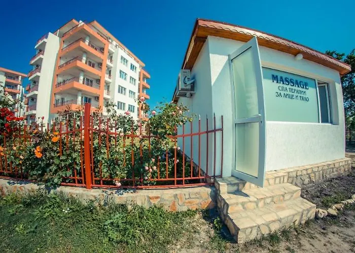 Riviera Хотел Равда