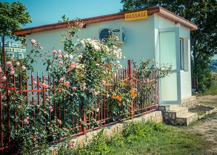 Riviera Хотел 4*